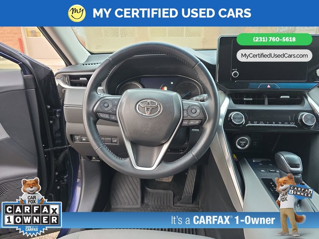 Used 2024 Toyota Venza LE image 13