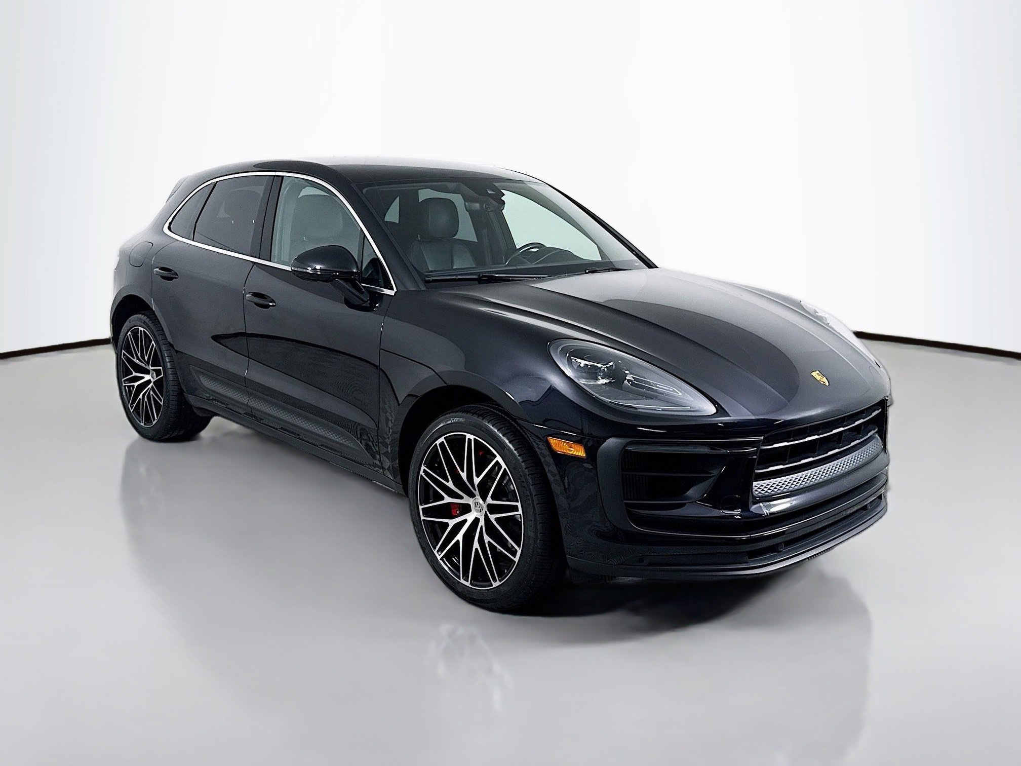 Certified 2022 Porsche Macan S image 7
