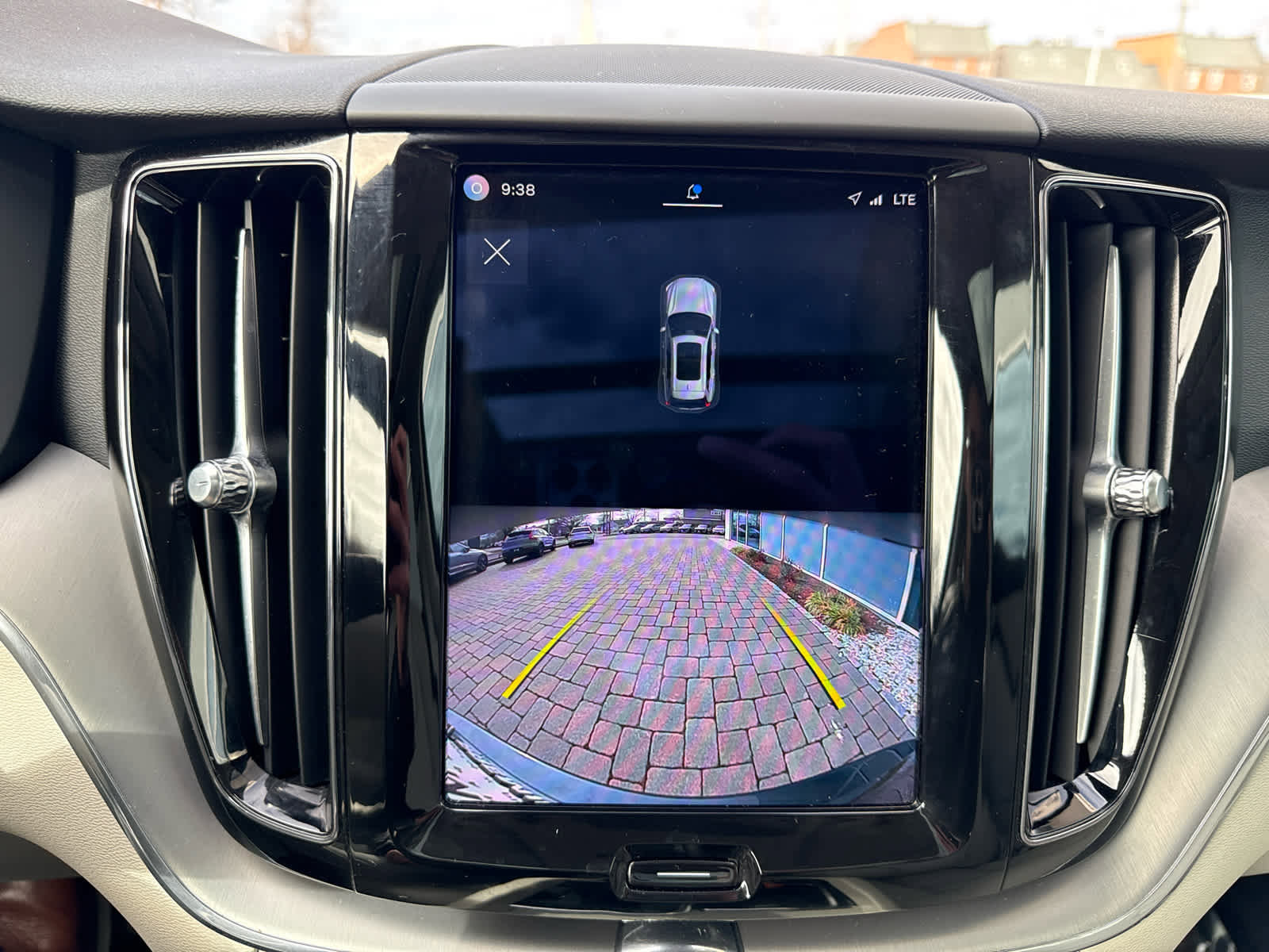 Used 2023 Volvo XC60 B5 Core w/ Climate Package image 42