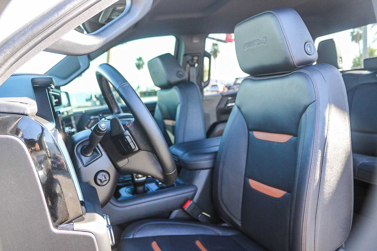 Used 2025 GMC Sierra 1500 AT4 AWD/4WD image 17