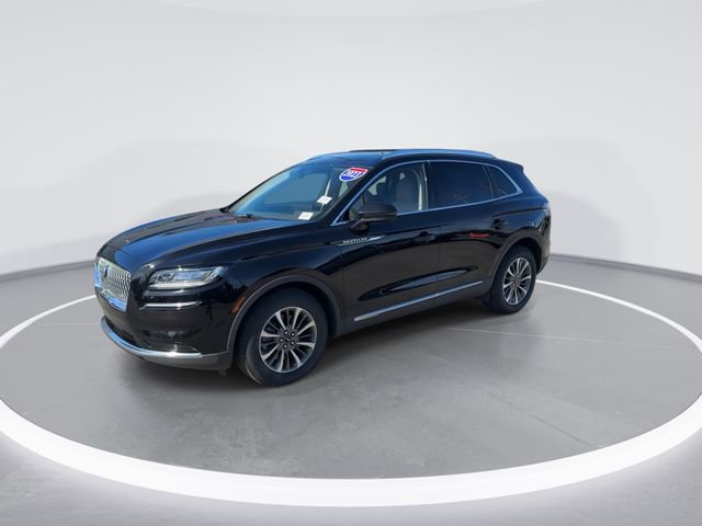 Used 2023 Lincoln Nautilus AWD w/ Premium Package image 3