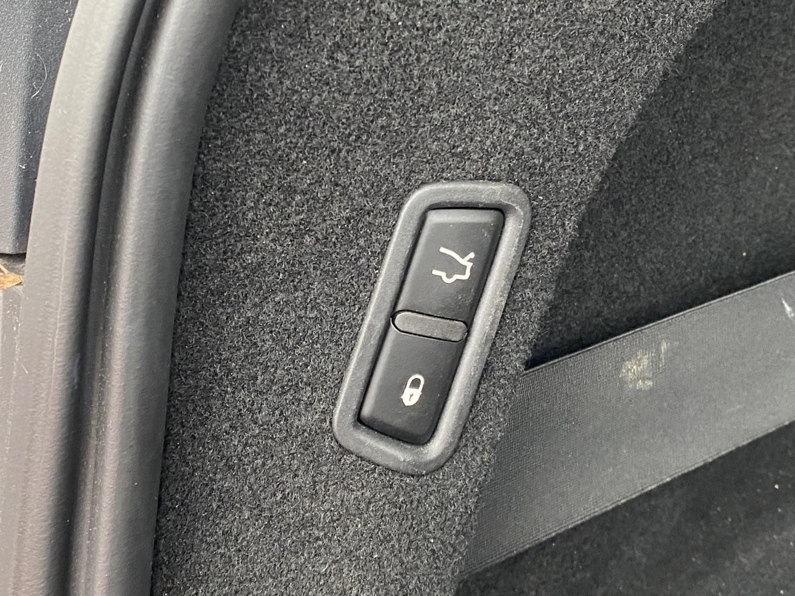 Used 2017 Maserati Levante S AWD/4WD image 17
