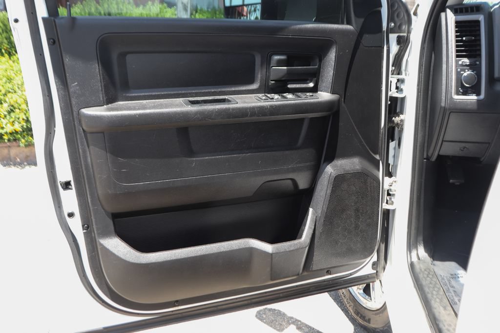 Used 2017 RAM 3500 Tradesman w/ Chrome Appearance Group AWD/4WD image 15