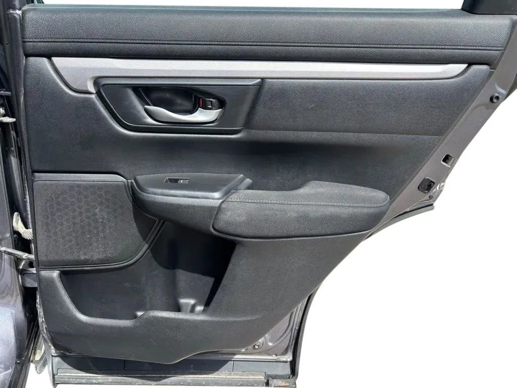 Used 2021 Honda CR-V LX image 23