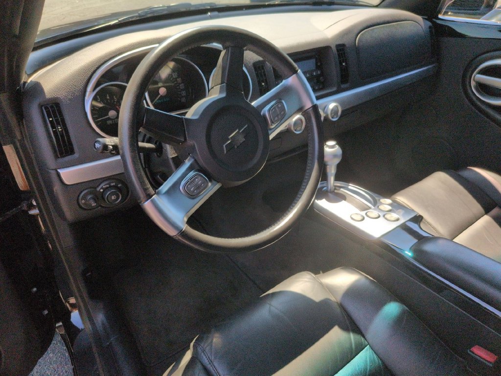 Used 2003 Chevrolet SSR RWD image 16