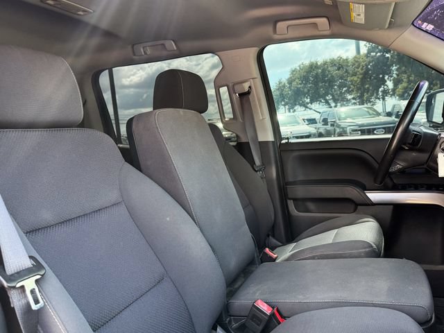 Used 2018 Chevrolet Silverado 1500 LT w/ LT Eassist Package AWD/4WD image 12
