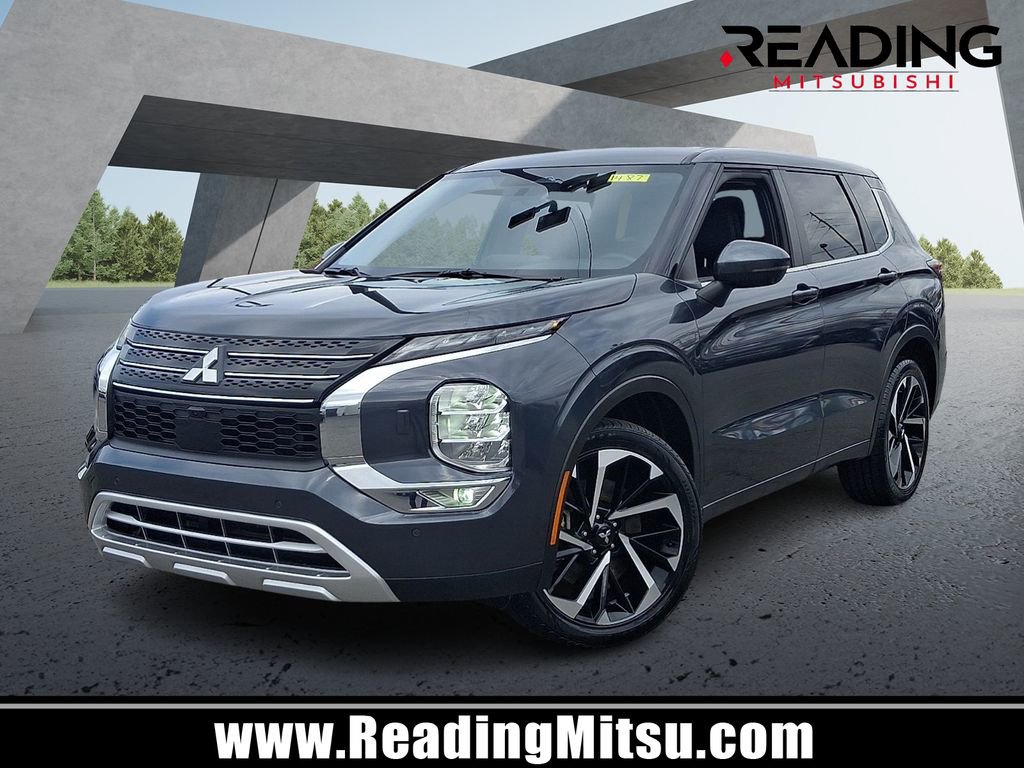 Used 2024 Mitsubishi Outlander SE Black Edition