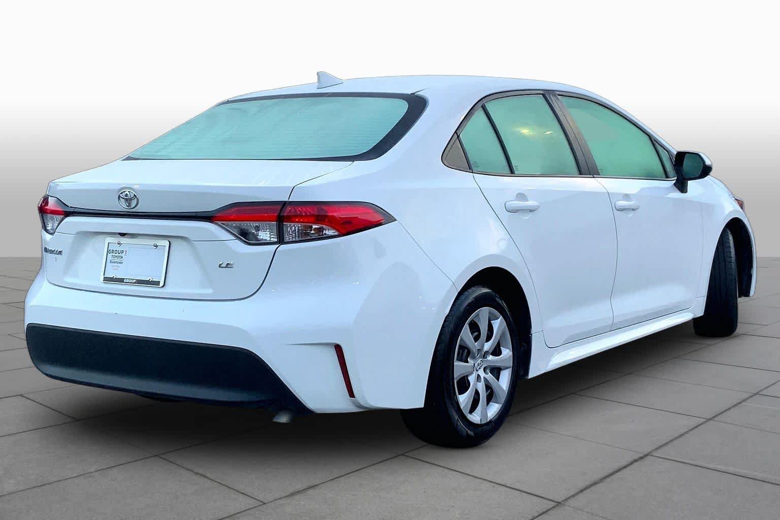 Used 2024 Toyota Corolla LE FWD image 12