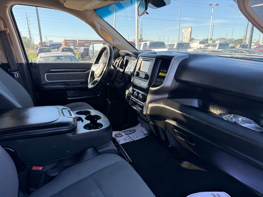 Used 2019 RAM 2500 Big Horn image 13