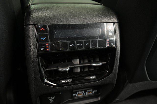 Used 2025 Jeep Grand Cherokee L Limited w/ Luxury Tech Group II AWD/4WD image 62