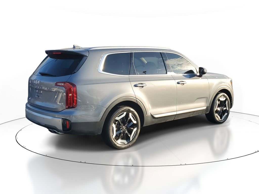 Used 2024 Kia Telluride S w/ S Sunroof Package image 4