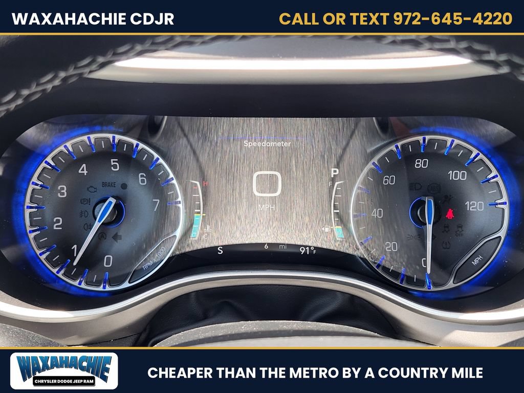 New 2027 Chrysler Pacifica Limited w/ Family Tech Group FWD image 12