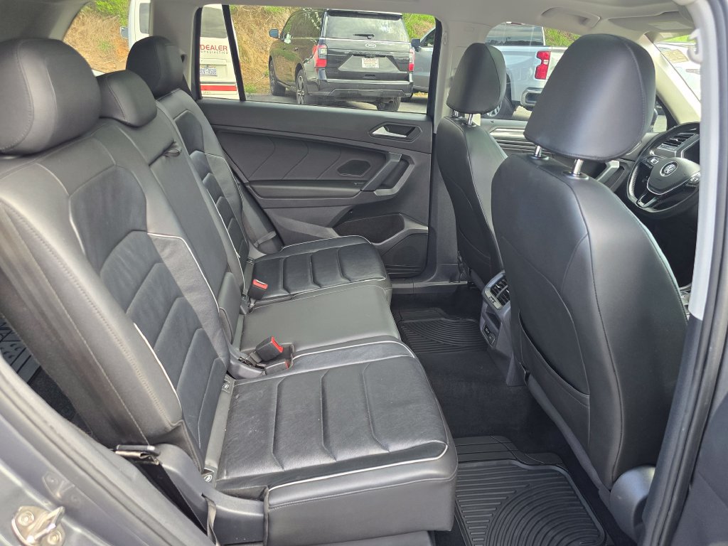 Used 2019 Volkswagen Tiguan SEL Premium AWD/4WD image 27