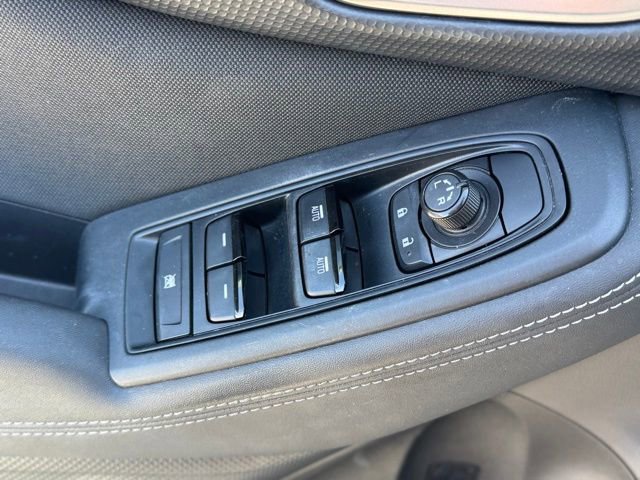 Used 2023 Subaru Forester Premium AWD/4WD image 9