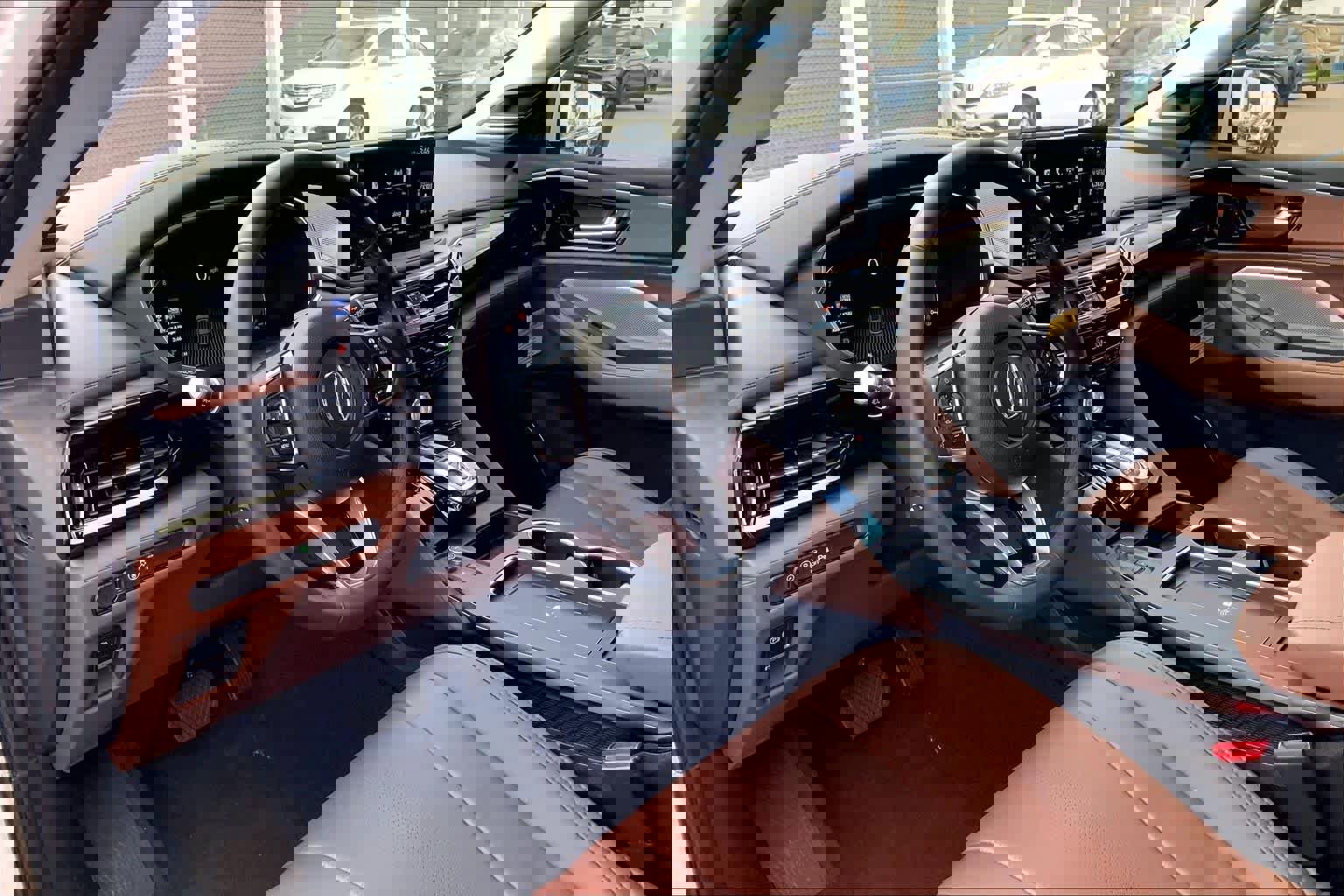 Certified 2025 Acura MDX SH-AWD w/ Technology Package image 15