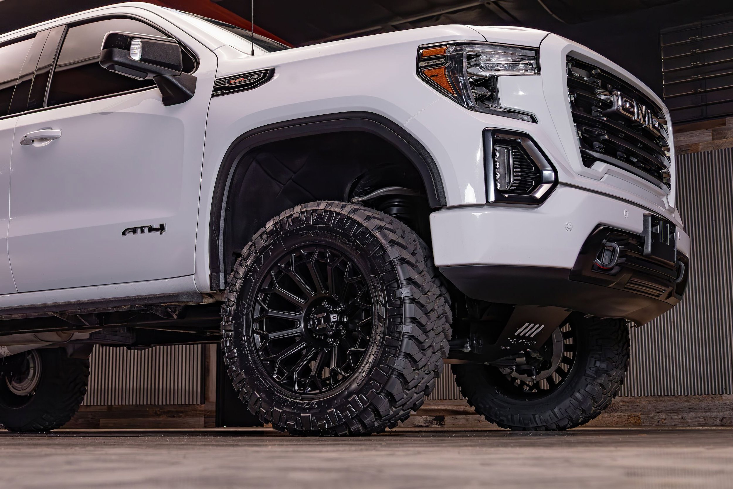 Used 2022 GMC Sierra 1500 AT4 w/ AT4 Premium Package AWD/4WD image 16