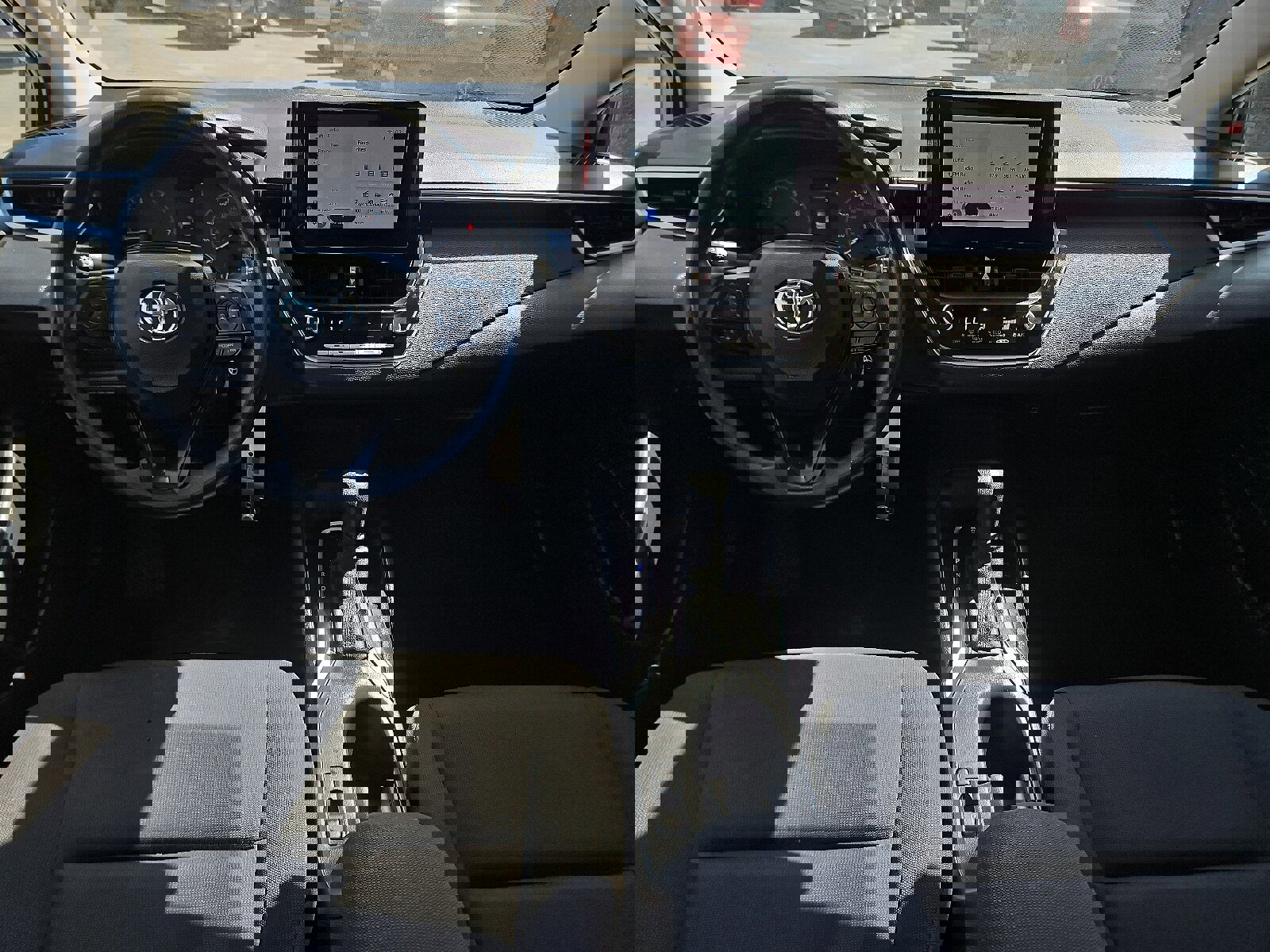 Used 2023 Toyota Corolla LE image 7