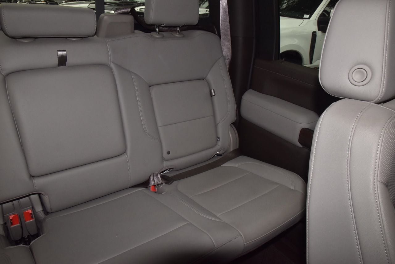 Used 2022 GMC Sierra 2500 SLT w/ SLT Premium Package AWD/4WD image 21