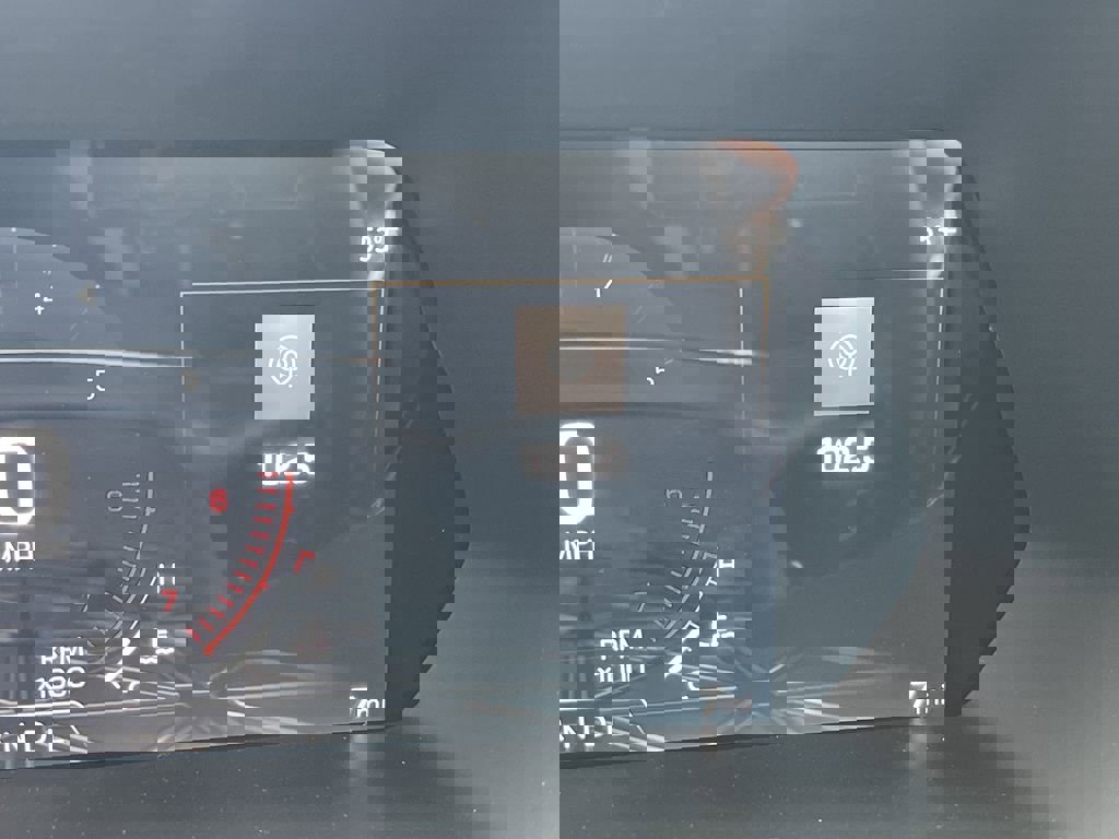 New 2026 GMC Canyon Elevation w/ Convenience Package image 12