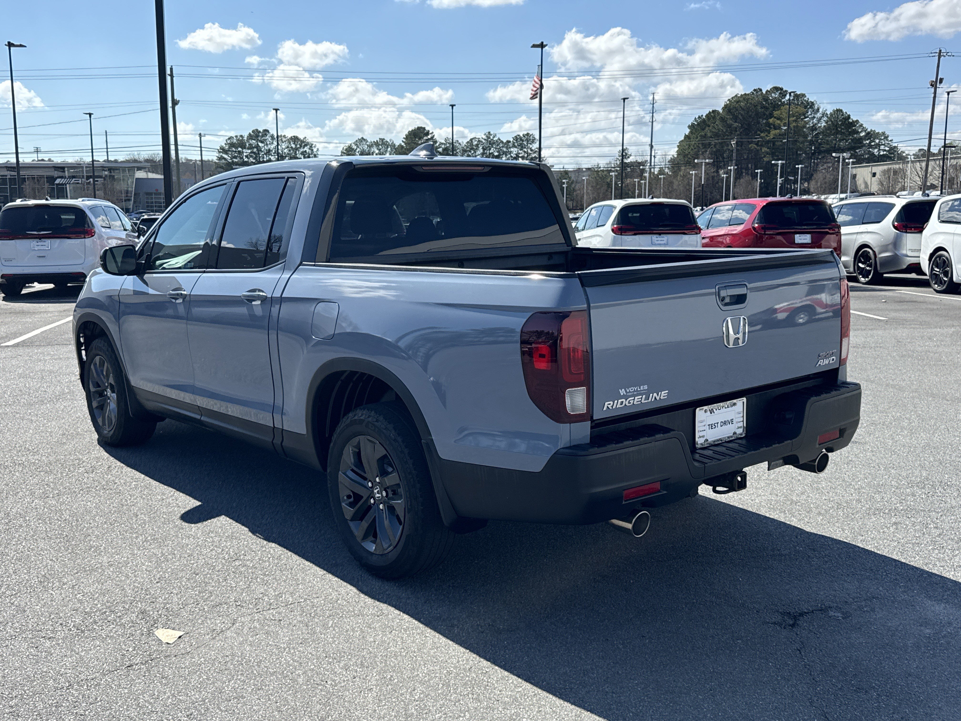 Used 2023 Honda Ridgeline Sport image 6