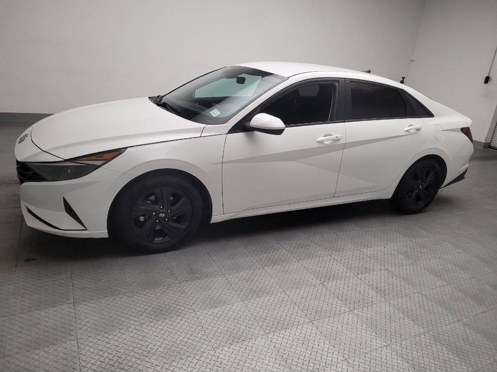 Used 2021 Hyundai Elantra SEL w/ Convenience Package FWD image 2