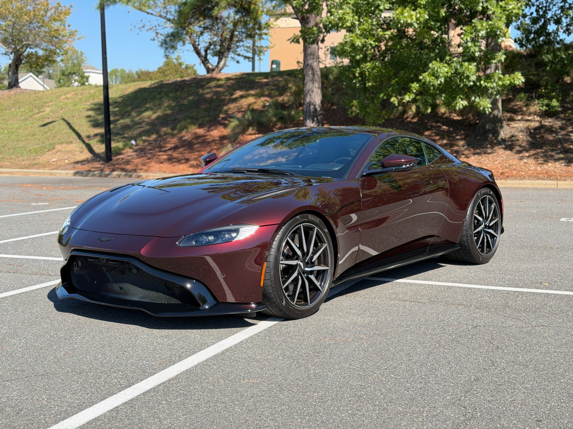 Used 2020 Aston Martin V8 Vantage Coupe RWD image 4