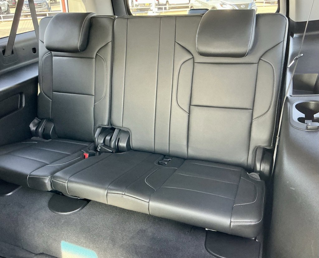 Used 2020 Chevrolet Suburban LT w/ Luxury Package image 27