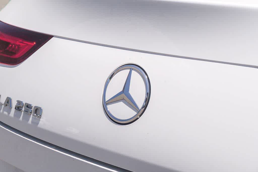 Used 2020 Mercedes-Benz CLA 250 image 12