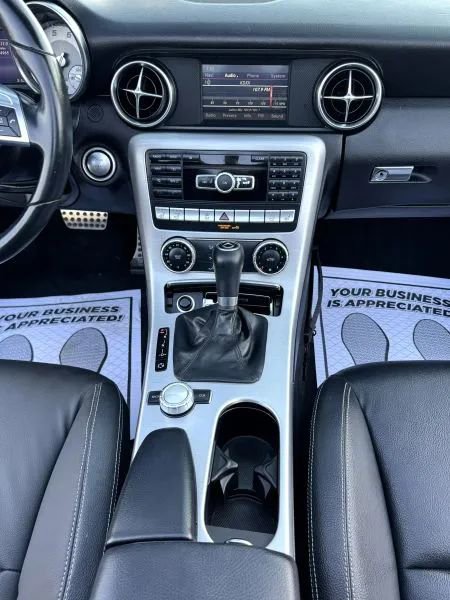 Used 2014 Mercedes-Benz SLK 250 image 28