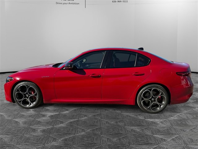 Used 2022 Alfa Romeo Giulia Veloce image 8