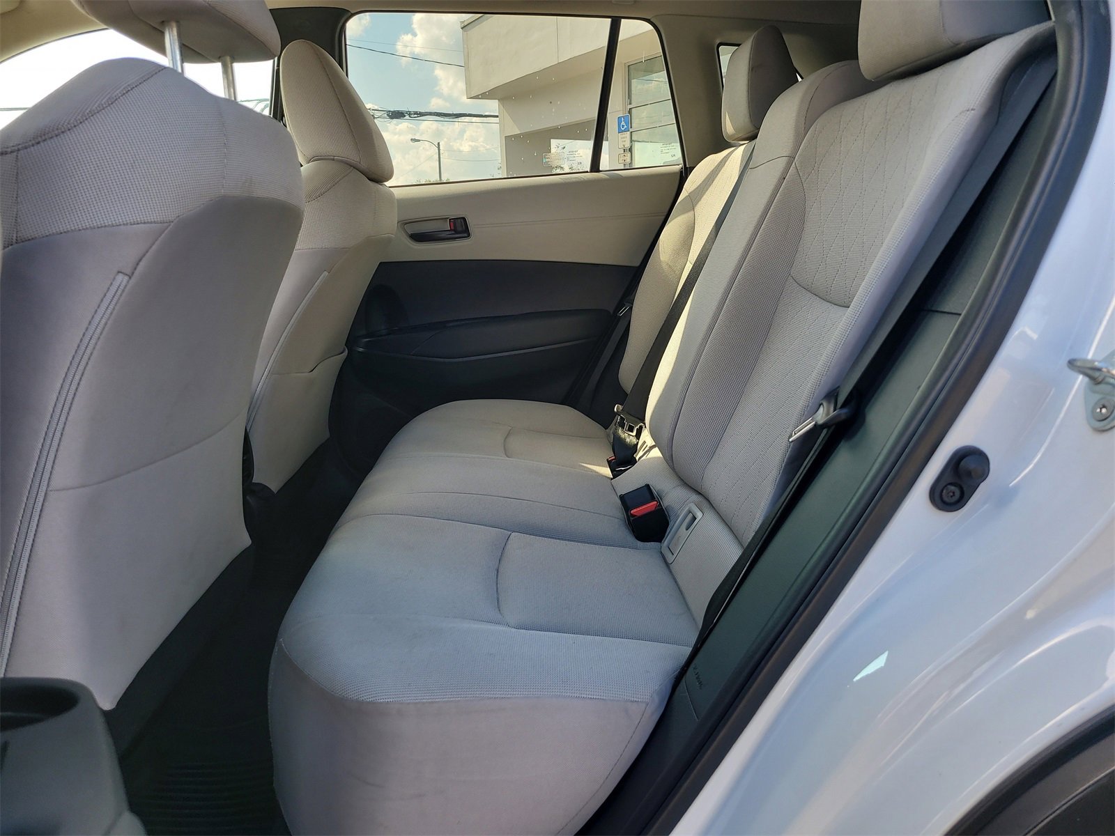 Used 2022 Toyota Corolla Cross LE image 12