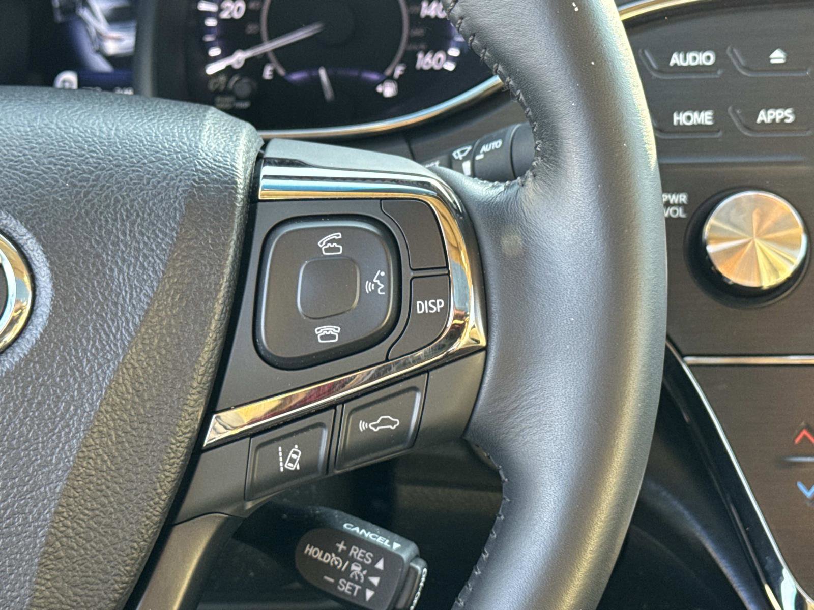 Used 2016 Toyota Avalon Limited w/ Toyota Safety Sense Package image 8