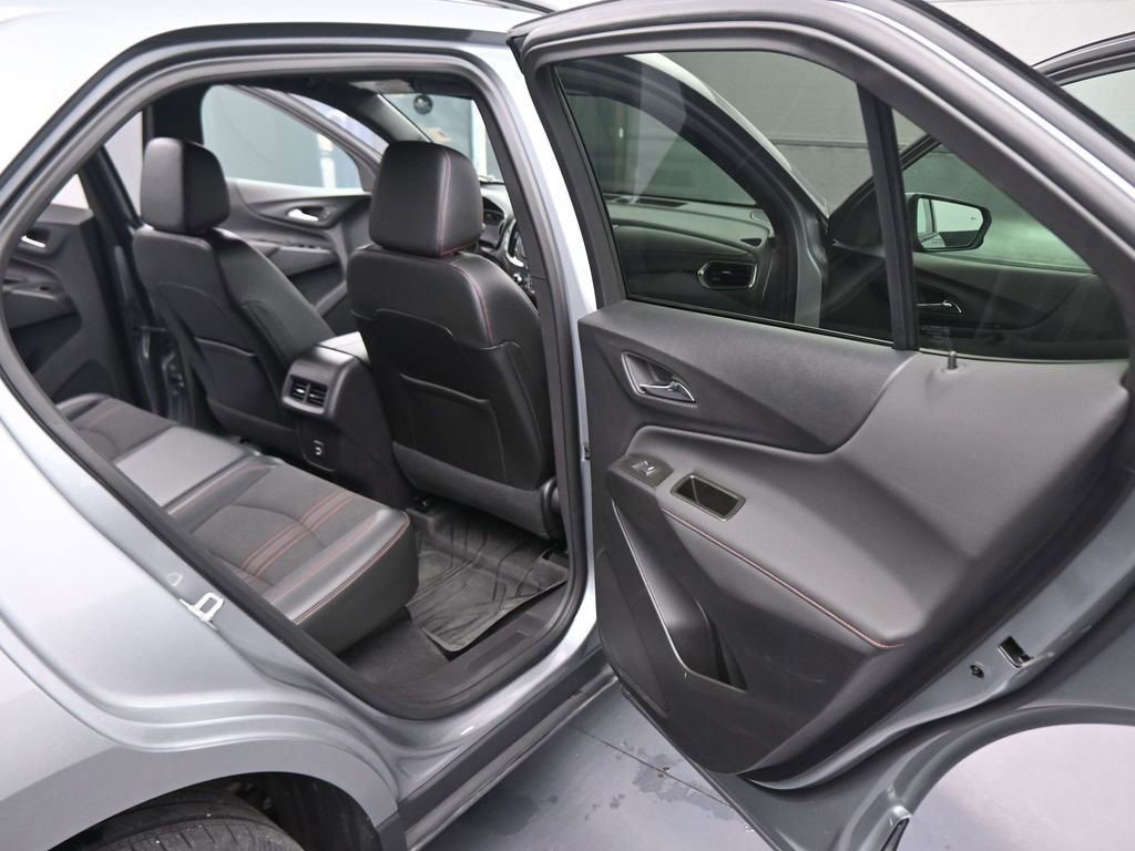 Used 2024 Chevrolet Equinox RS image 45