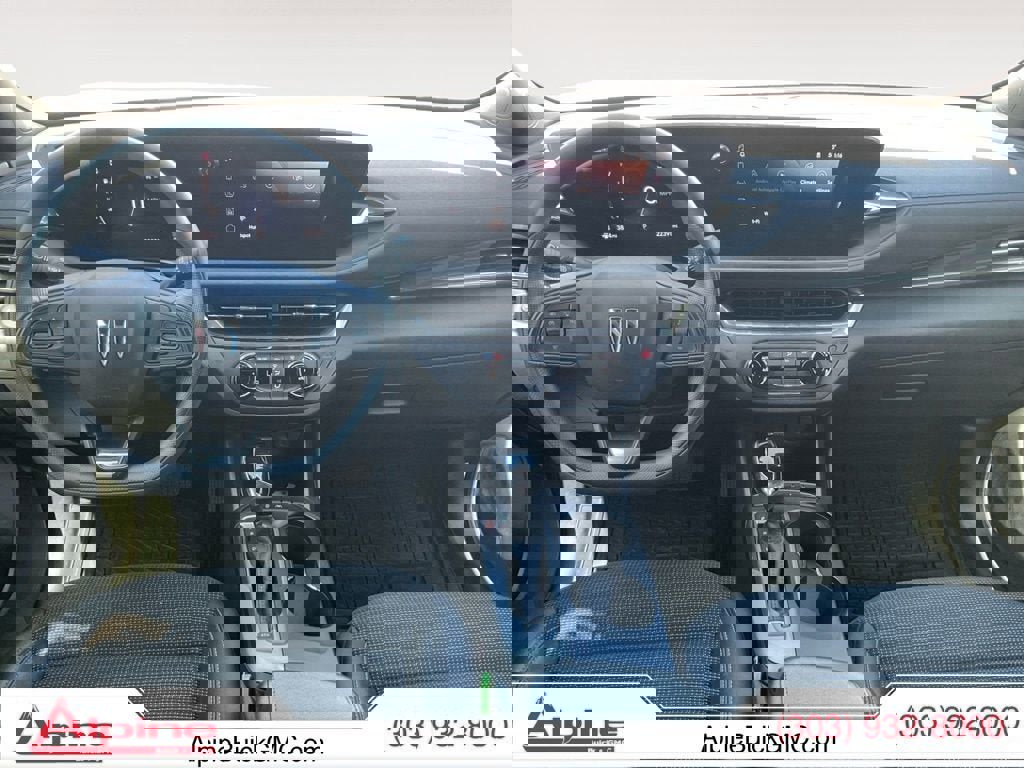 Used 2025 Buick Envista Preferred image 10