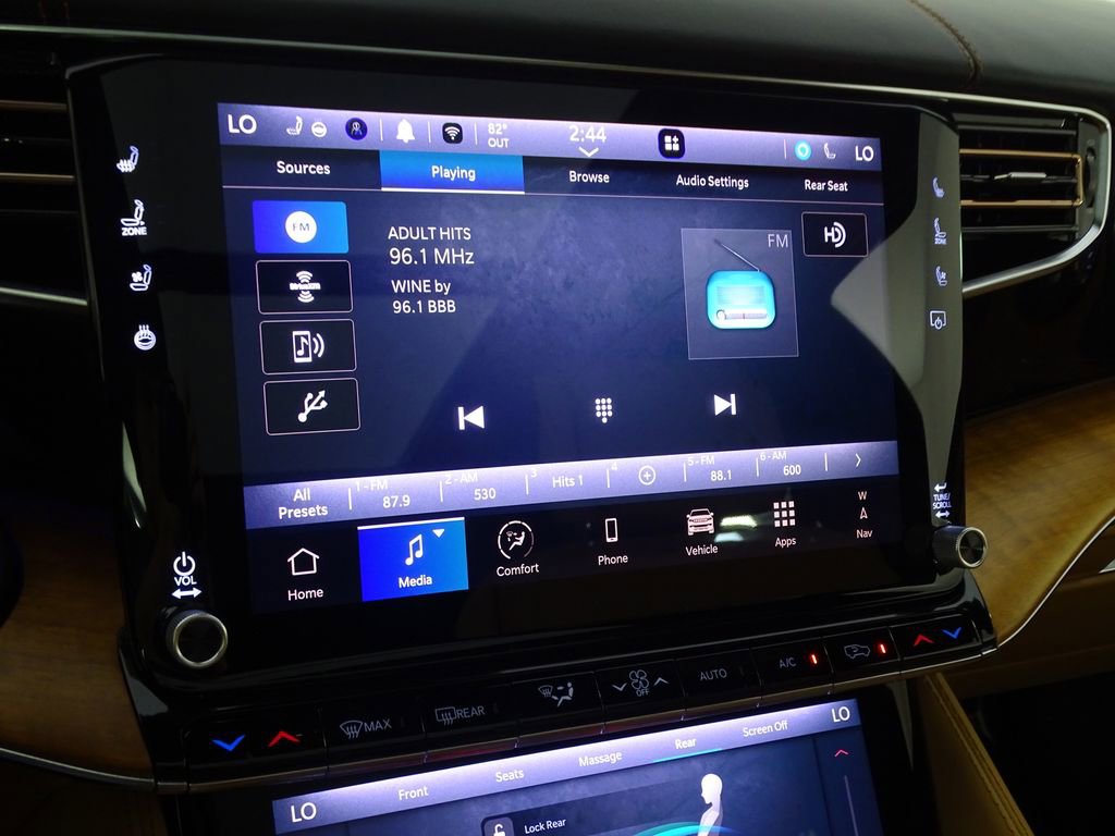 New 2024 Jeep Grand Wagoneer L Series III w/ Rear Seat Video Group 1 image 31