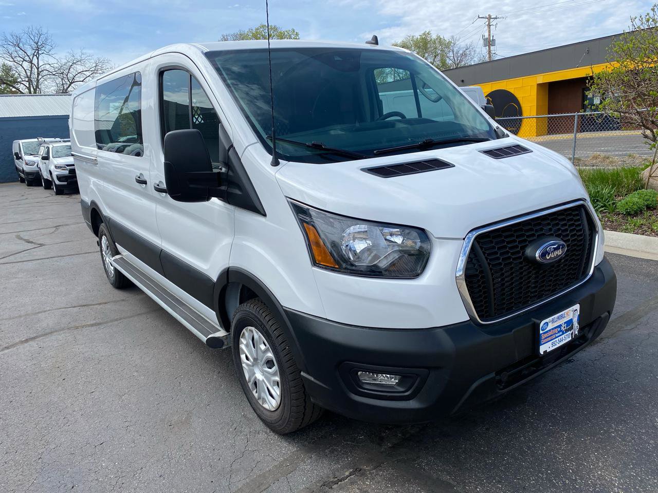 Used 2024 Ford Transit 250 Low Roof w/ Exterior Upgrade Package RWD image 3