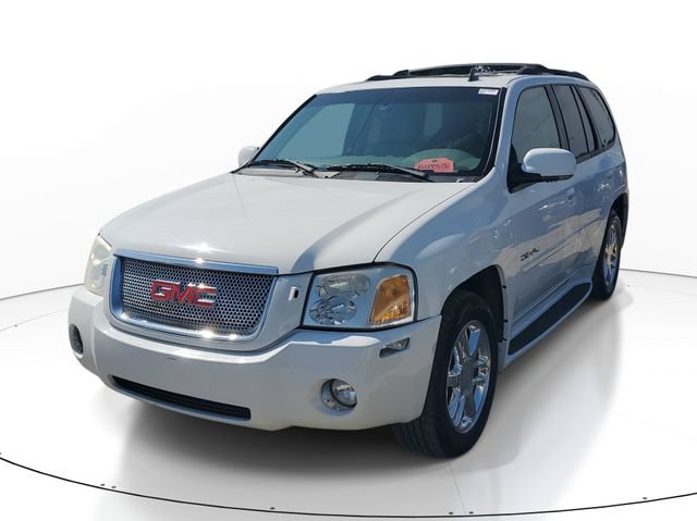 Used 2008 GMC Envoy Denali w/ Sun And 6-Disc Cd Package AWD/4WD image 2