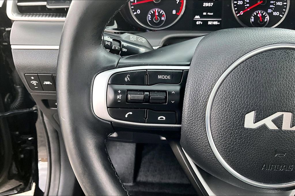 Used 2022 Kia K5 GT-Line image 11