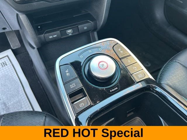 Used 2021 Kia Niro EX Premium w/ Cold Weather Package image 31