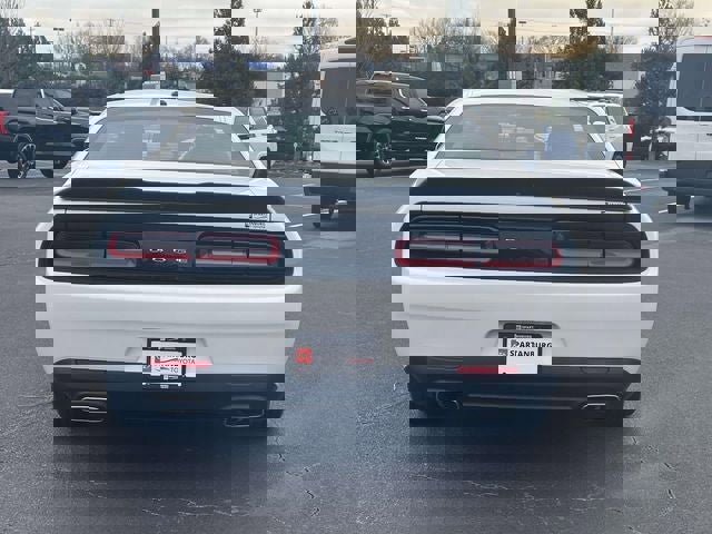 Used 2023 Dodge Challenger SXT image 7