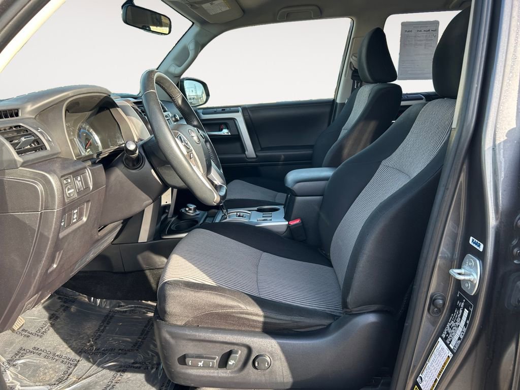 Used 2015 Toyota 4Runner SR5 image 15
