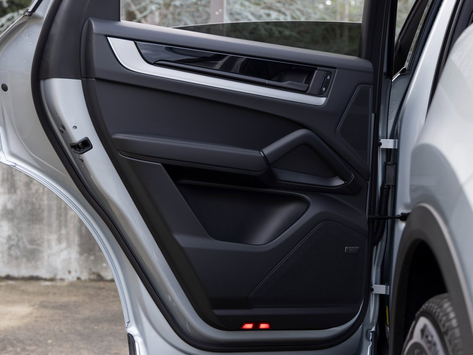 New 2026 Porsche Cayenne Coupe image 38