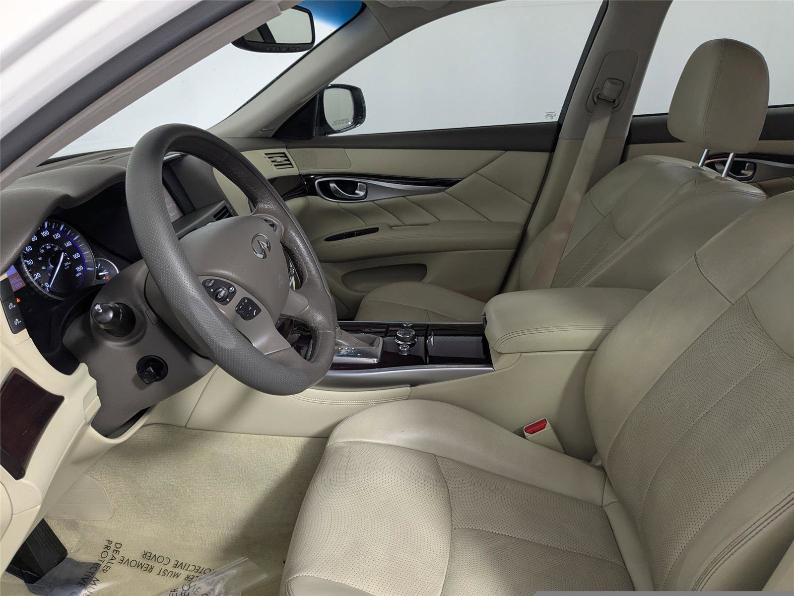 Used 2019 INFINITI Q70 L 3.7 image 10