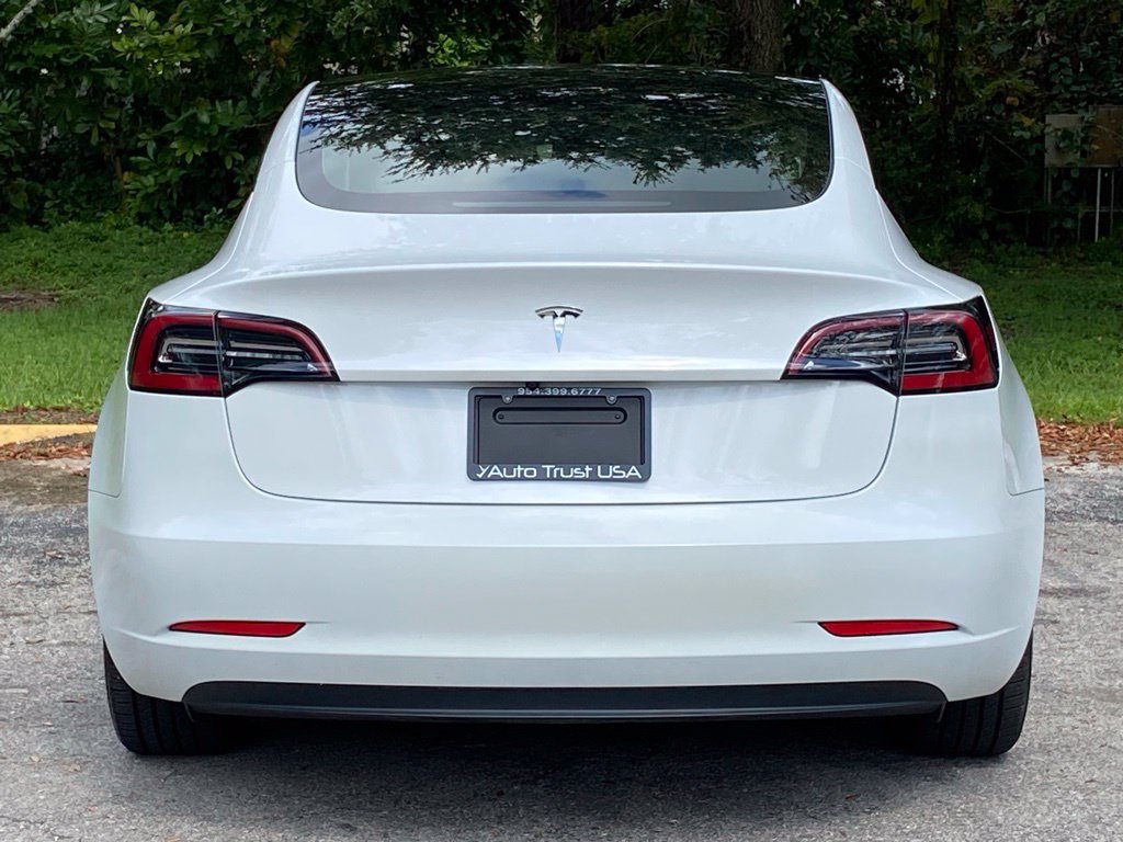Used 2023 Tesla Model 3 Standard Range RWD image 7
