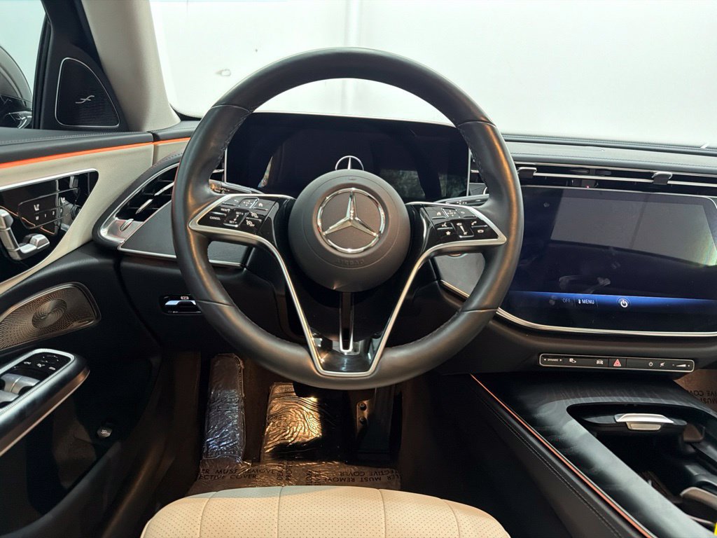 Used 2025 Mercedes-Benz E 350 4MATIC Sedan image 23