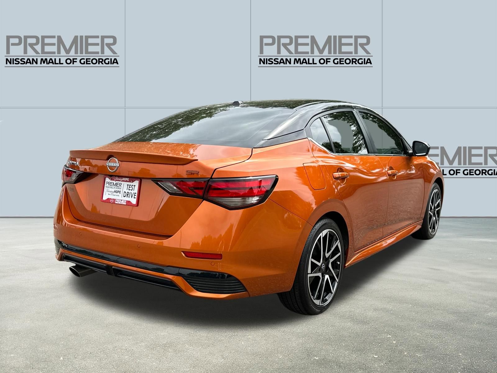 Certified 2025 Nissan Sentra SR w/ SR Premium Package FWD image 4