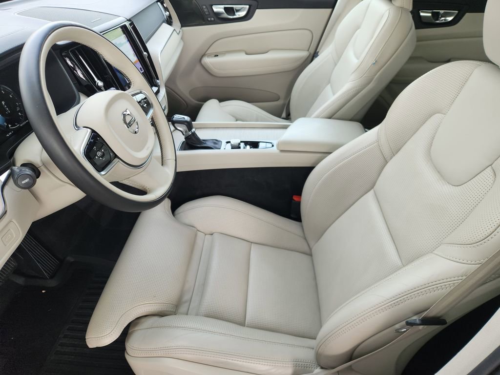 Used 2021 Volvo XC60 T5 Inscription w/ Protection Package Premier FWD image 13