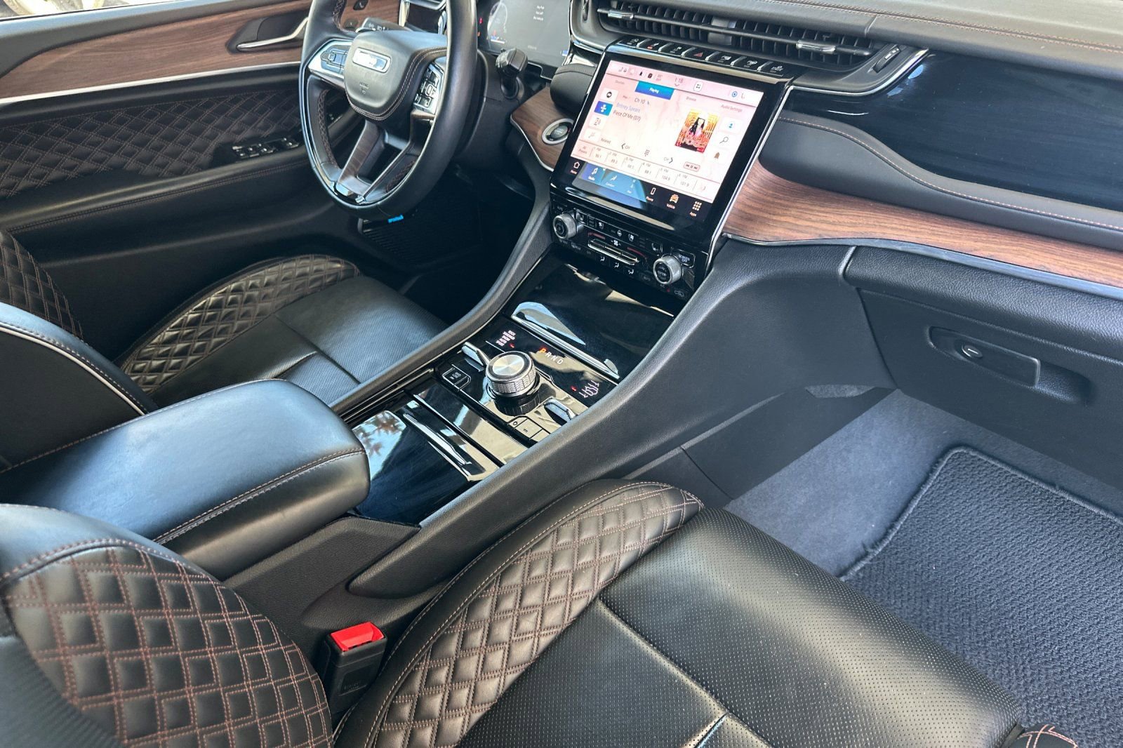 Used 2023 Jeep Grand Cherokee Summit w/ Adv Protech Group IV image 15