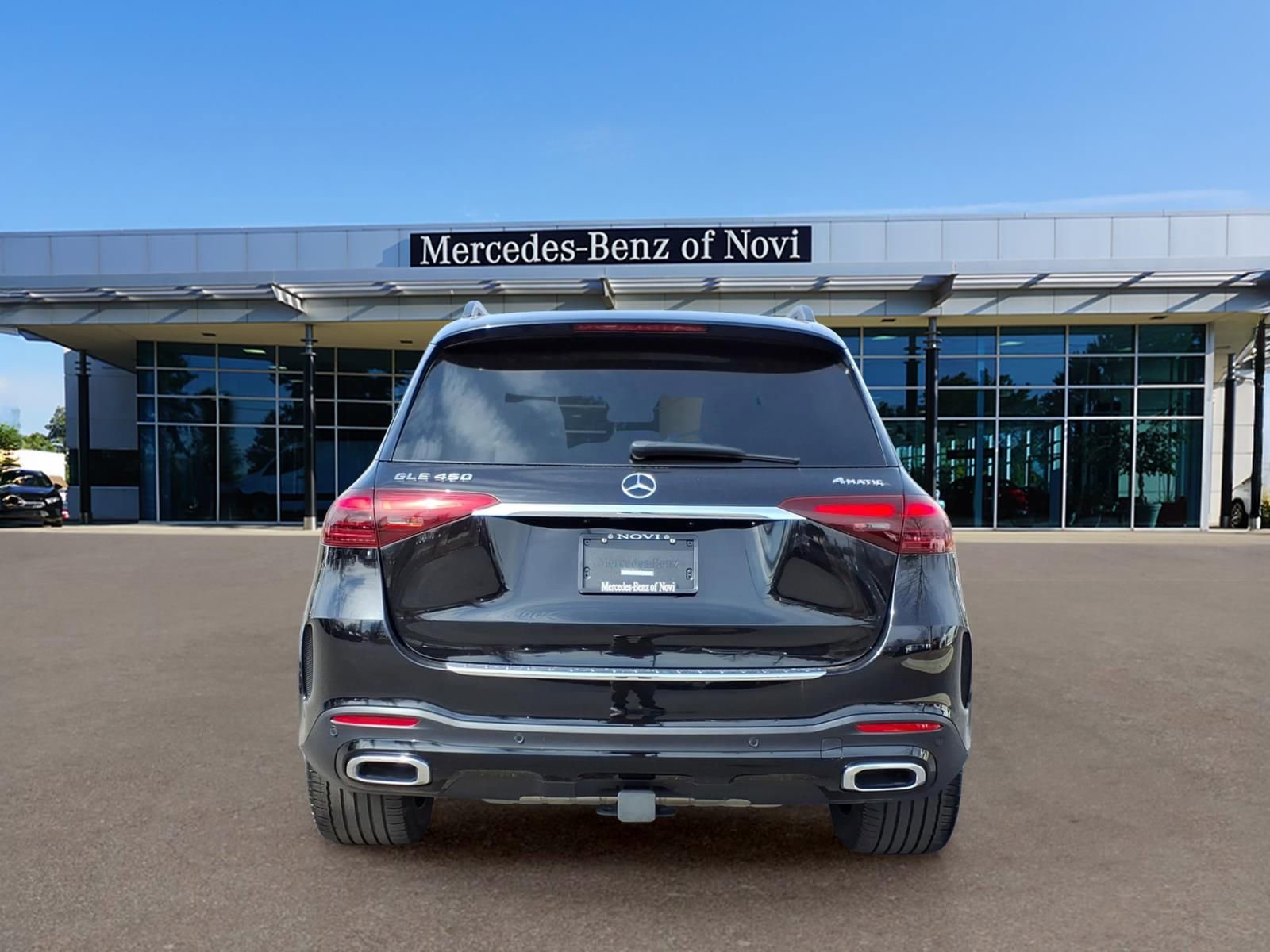 Certified 2025 Mercedes-Benz GLE 450 4MATIC image 4