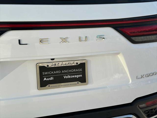 Used 2024 Lexus LX 600 F Sport image 13